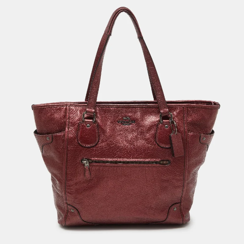 Coach bags with a patent - leather finish for a shiny and sophisticated appearanceMetallic Leather Zip Tote