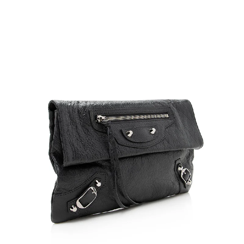 Balenciaga XS Small bag with rhinestone - embellished logoBalenciaga Agneau Giant 12 Envelope Strap Clutch (SHF-18650)