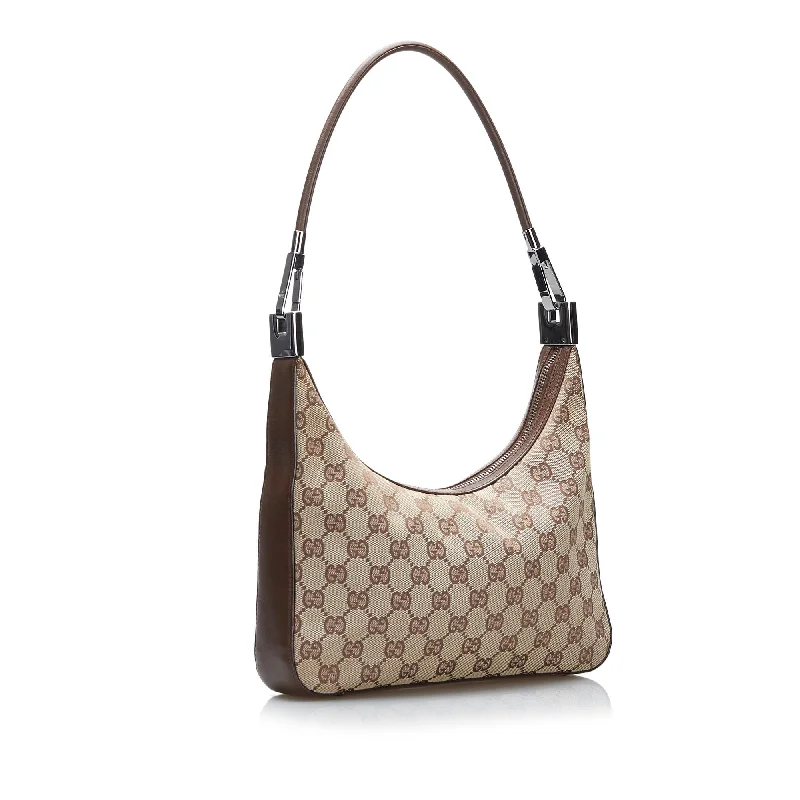 Women Gucci tote bags in GG Supreme canvas for a branded feelGucci GG Canvas Shoulder Bag (SHG-JMaLUS)