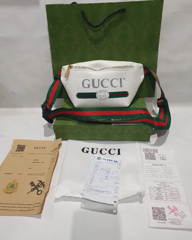 Ladies Gucci handbags with a detachable coin purse insideGucci Bum Bag /Fanny Pack