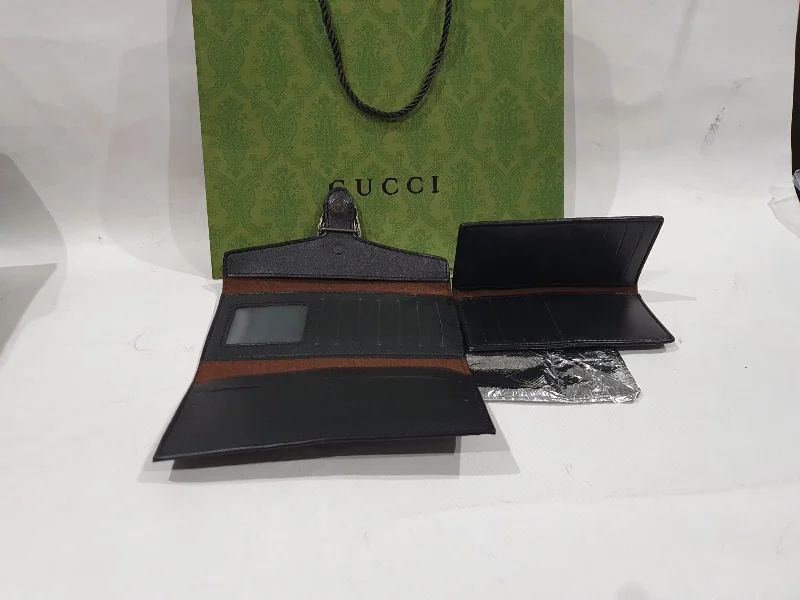 Women Gucci bags with a detachable mirror insideGucci 2in1 Wallet (With a Card Holder )