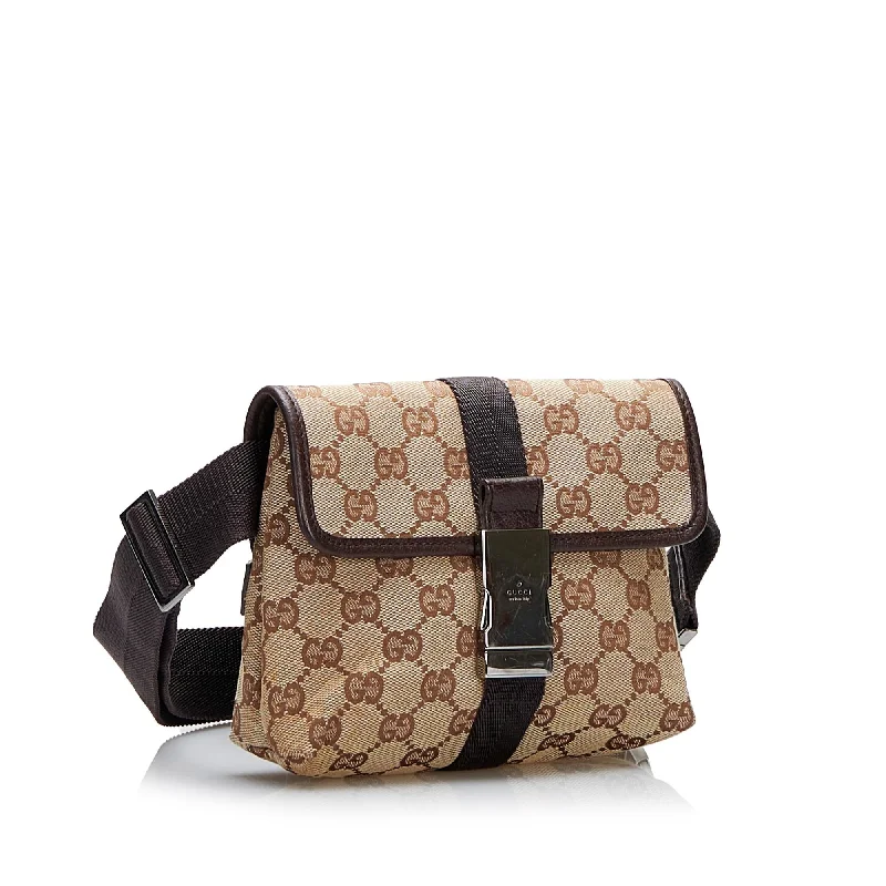 Women Gucci bags with interlocking G hardware for a classic lookGucci GG Canvas Belt Bag (SHG-PCSuFp)