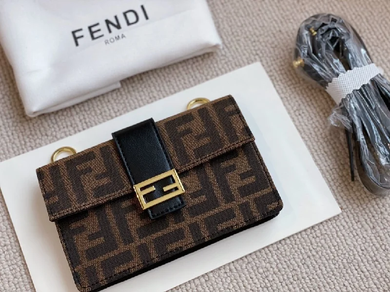 Fendi tote bags with a thermal - insulated pocket for keeping drinks hot or coldEN   Designer bags by Fendi 130