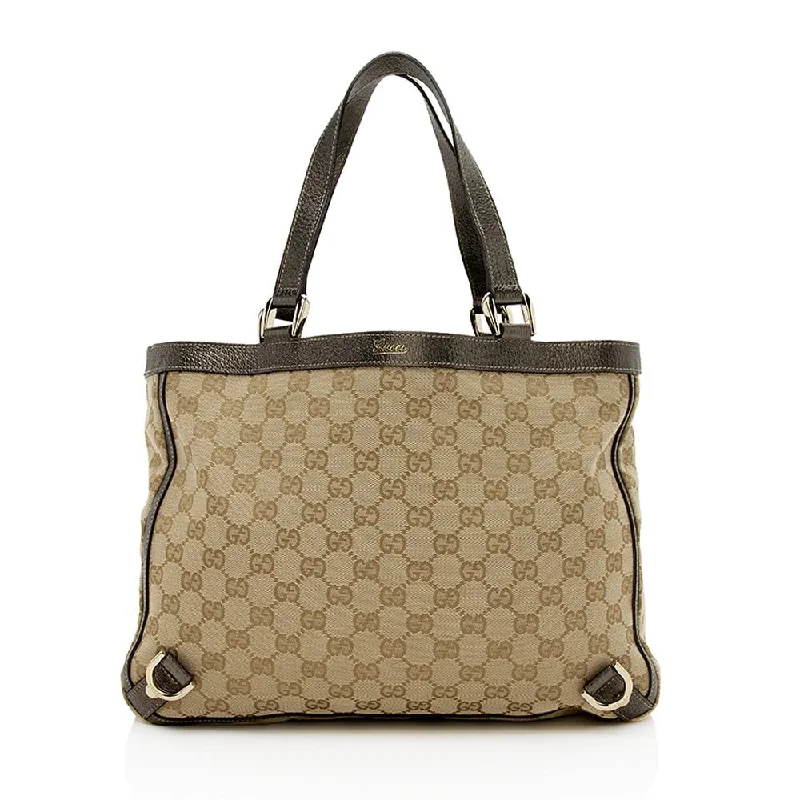 Women Gucci tote bags in GG Supreme canvas for a branded feelGucci GG Canvas Abbey Medium Tote (SHF-12202)