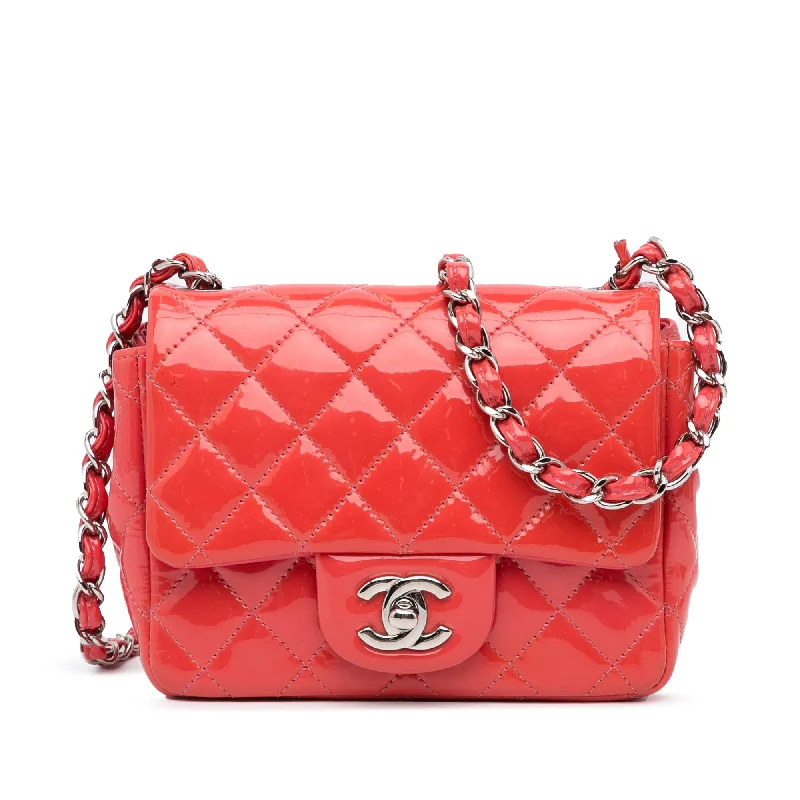 Balenciaga Glove large size with hand - painted accentsPink Chanel Classic Patent Single Flap Crossbody Bag