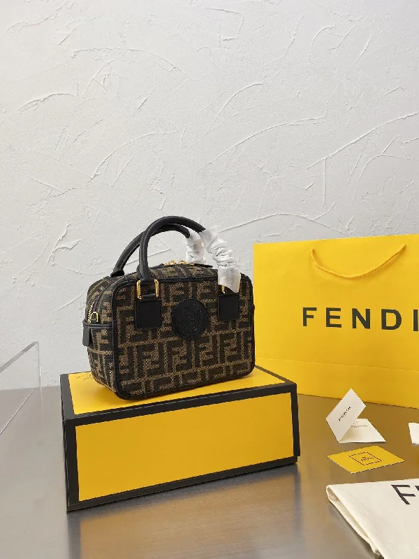 Fendi By The Way bags with a laser - cut leather detail for a modern and intricate lookEN   Designer bags by Fendi 110