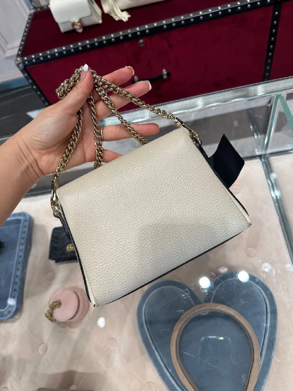 Women Gucci bags with a chain - link trim and a leather bodyPreOrder Gucci interlocking bag