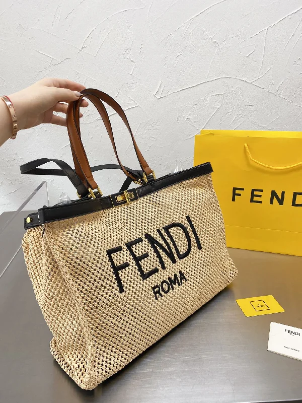 Fendi bags with a detachable sunglass holder for easy access to eyewearEN   Designer bags by Fendi 114