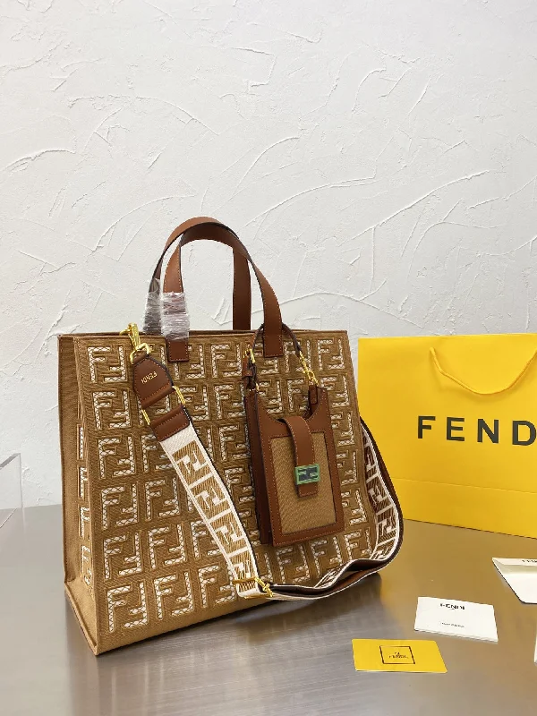 Fendi By The Way bags with a large capacity and a drawstring closureEN   Designer bags by Fendi 137