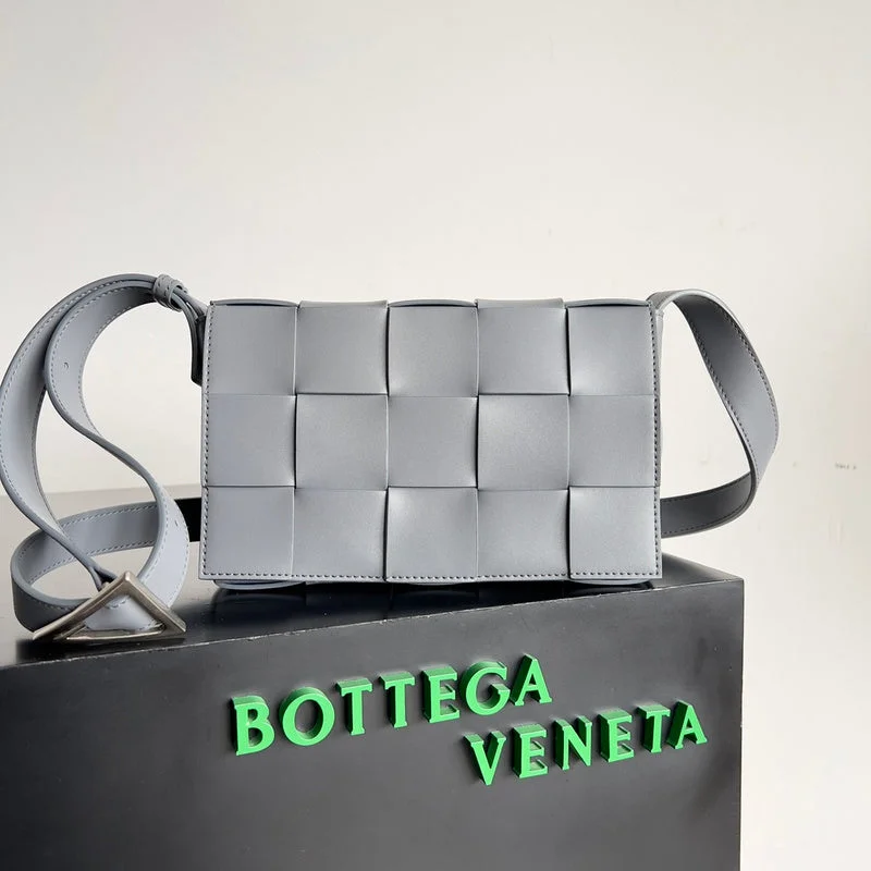 Bottega Veneta bags with zipper closuresWhimsy Finds - Bottega Veneta Bags - 234