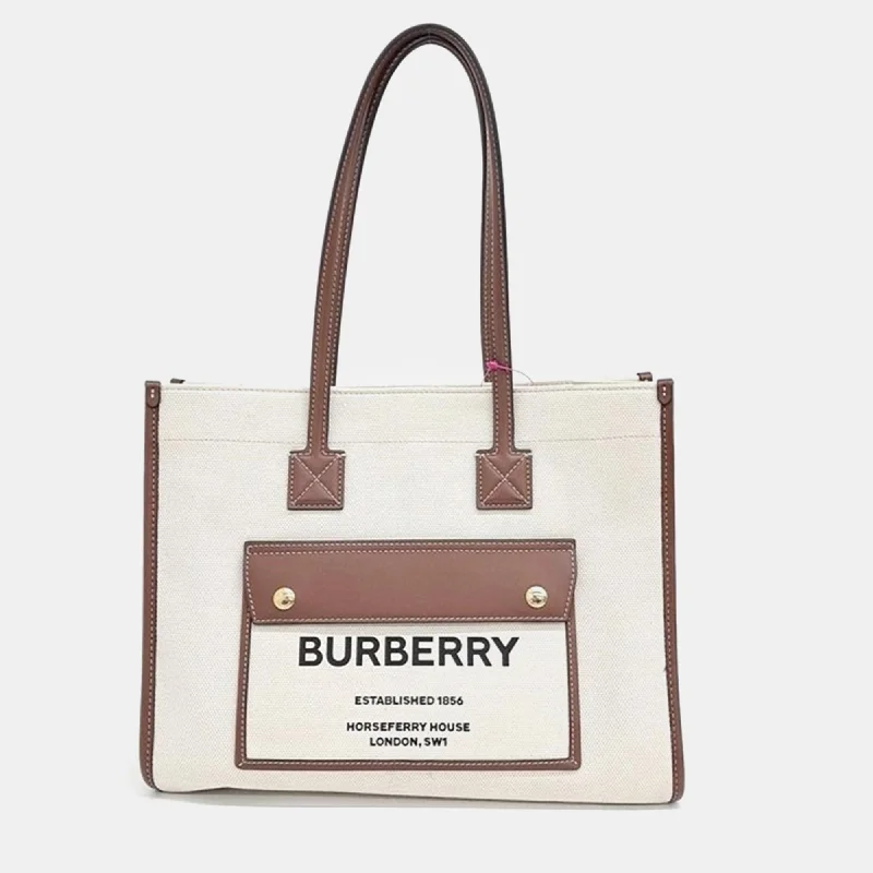 High - Capacity Burberry Duffle Bags for Long TripsFreya Medium Bag