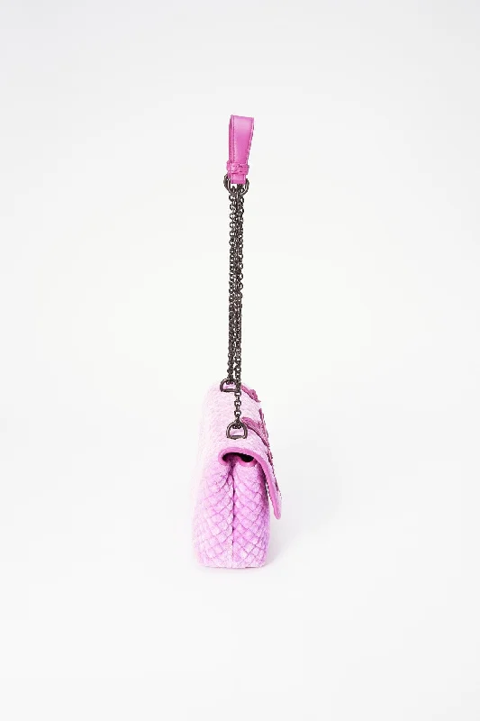 Bottega Veneta bags with diamond - shaped patternsBottega Veneta Butterfly Crossbody Bag - Pink Velvet