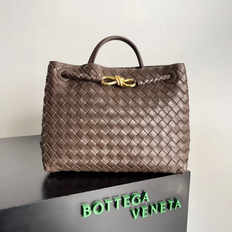 Bottega Veneta bags with floral appliquesWhimsy Finds - Bottega Veneta Bags - 202