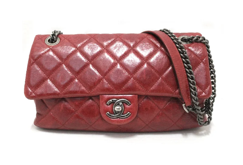 Chanel Classic Flap Bag for Evening PartyAuthentic Chanel Red Aged Calfskin Leather Quilted Medium Easy Flap Shoulder Bag