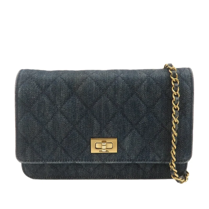 Chanel Lightweight Handbag for Daily ErrandsCHANEL 2.55 Denim Leather Chain Shoulder Wallet Blue A70328