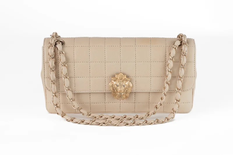 Chanel bags as wedding day accessoriesChanel Ivory Chocolate Bar Flap Bag with Gold Lion Head Clasp