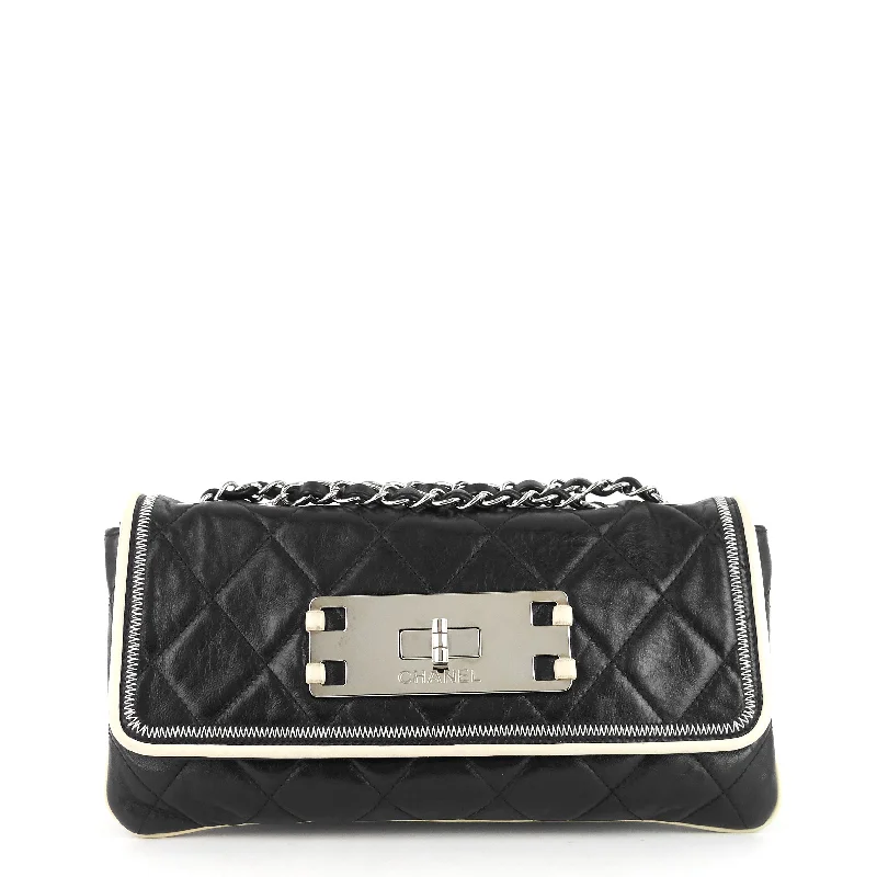 Chanel Classic Flap Bag for Evening PartyReissue Lambskin Shoulder Bag