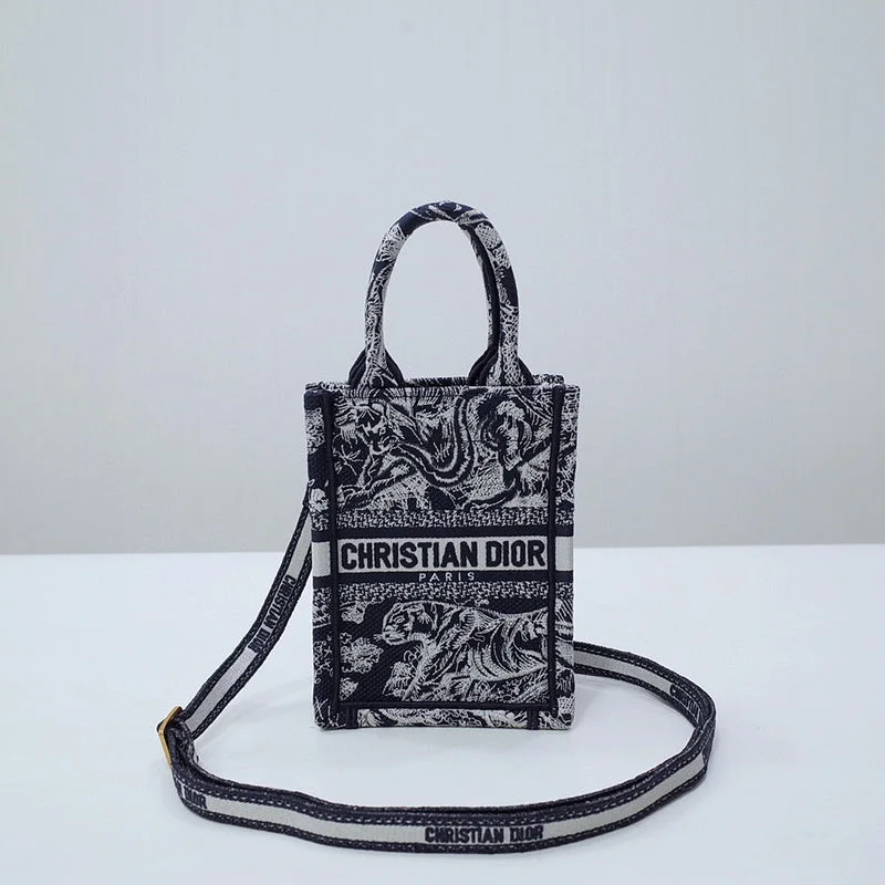 Christian Dior bags with a side - pocket for holding a water bottleChristian Dior  Bags - 2730