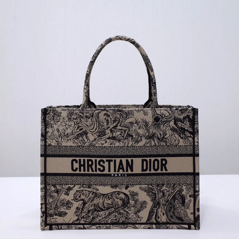 Fashion - forward Christian Dior tote bags for the modern womanChristian Dior  Bags - 2734