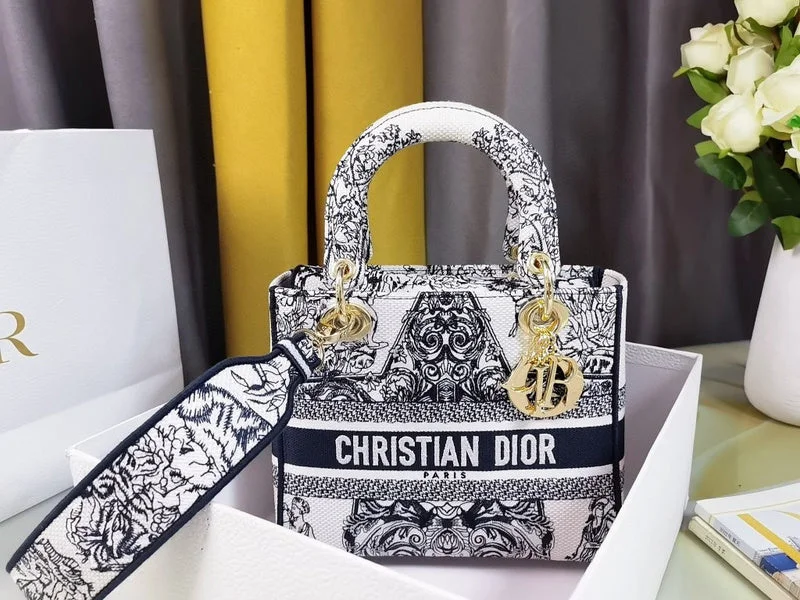 Christian Dior tote bags with a printed Dior logo on the frontChristian Dior  Bags - 2743