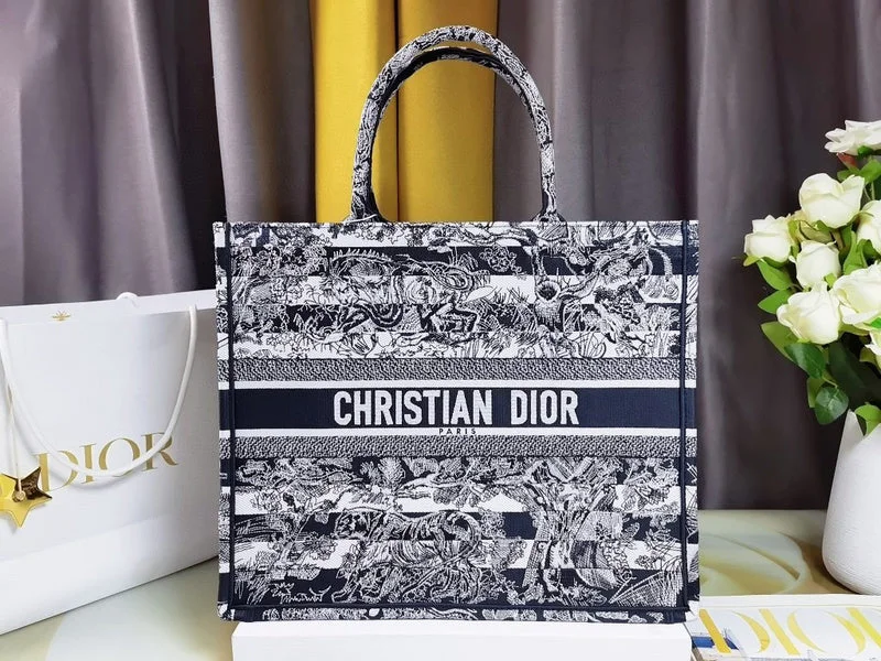 Luxury Christian Dior crossbody bags with a chain - link strapChristian Dior  Bags - 2747