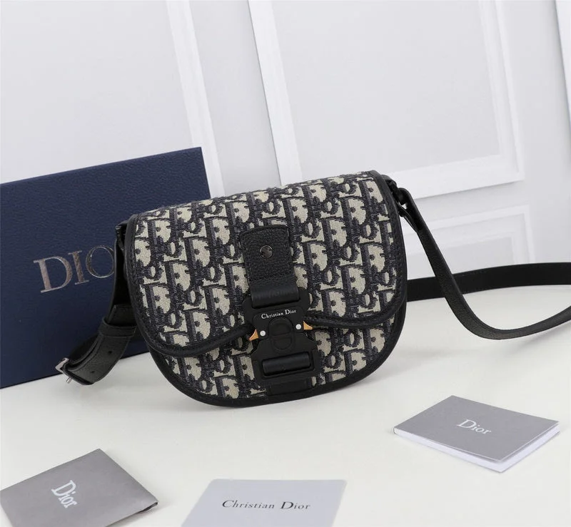 Trendsetting Christian Dior crossbody bags with a colorful strapChristian Dior  Bags - 2766