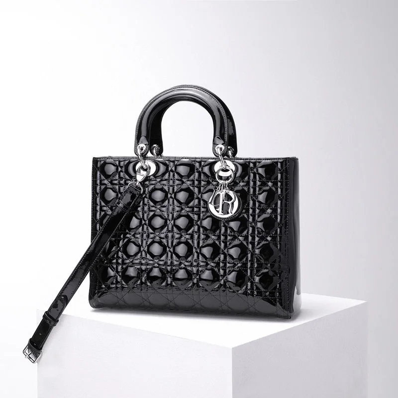 Christian Dior handbags with a removable shoulder strap for versatilityChristian Dior  Bags - 2856