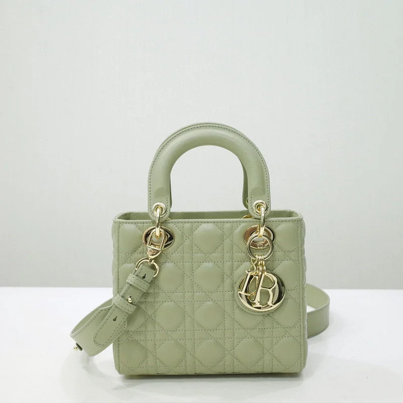 Luxury Christian Dior crossbody bags with a chain - link strapChristian Dior  Bags - 2921