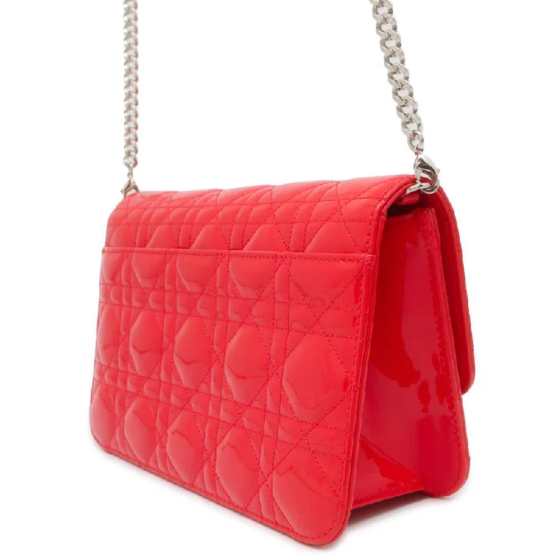 High - fashion Christian Dior bags with a geometric patternDior Miss Dior Cannage New Rock Chain Wallet Red Patent Leather