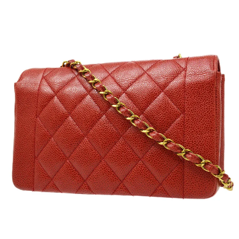 Chanel bags for a polished and professional appearanceCHANEL 1991-1994 Red Caviar Diana Small 91859