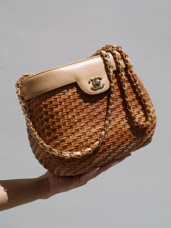 Chanel bags that pair perfectly with any outfitCHANEL 1998 Wicker Basket Bag 17 ao24637