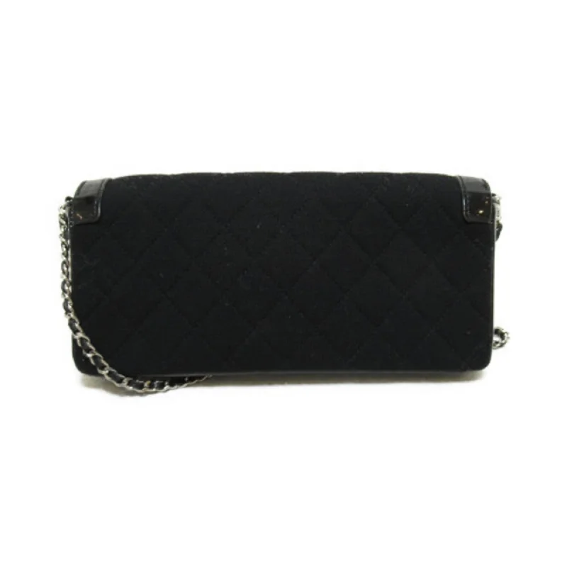 Chanel bags in luxury boutiques worldwideCHANEL 2.55 ChainShoulder bag Black cotton enamel