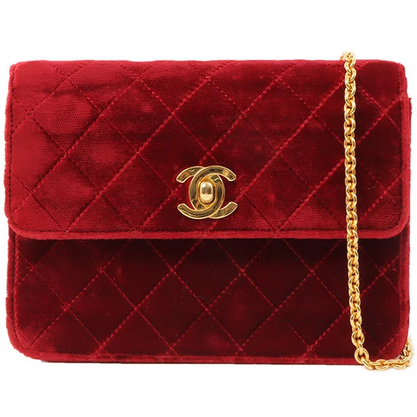 Chanel bags for the minimalist fashionChanel Around 1992 Made Velour Straight Flap Turn-Lock Mini Chain Bag Red