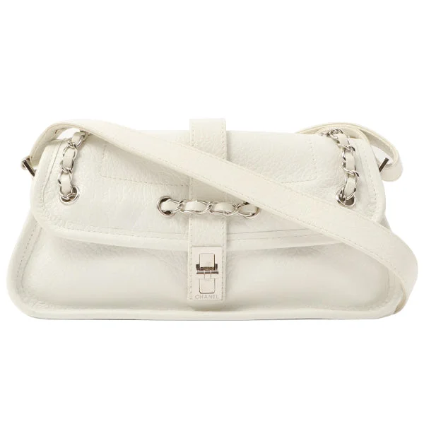 Chanel bags as wedding day accessoriesChanel Around 2003 Made Chain Design Flap 2.55 Button Shoulder Bag White