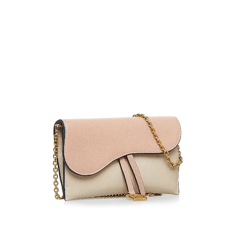 Christian Dior bags with a side - pocket for holding a water bottleDior Saddle Wallet On Chain (VI0q1N)